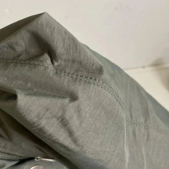 BAGGALLINI Grey Nylon Shoulder/Travel Bag - Picture 8 of 8